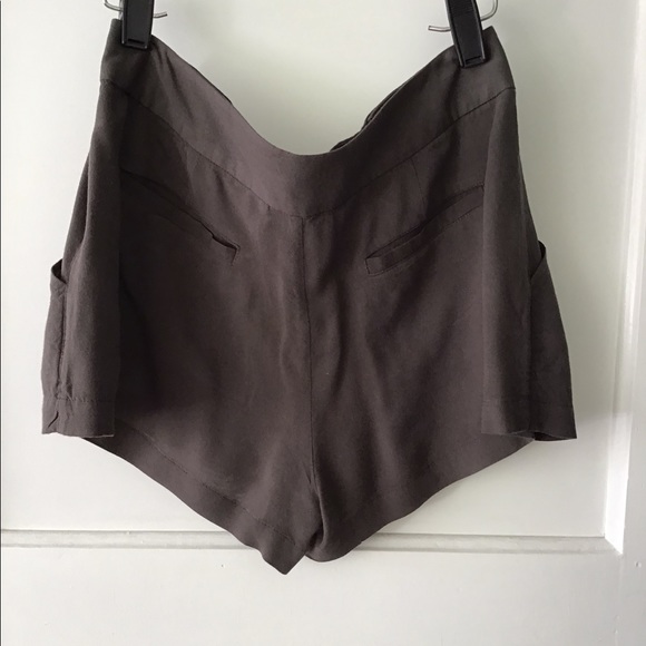 Talula Button Shorts - Picture 2 of 3